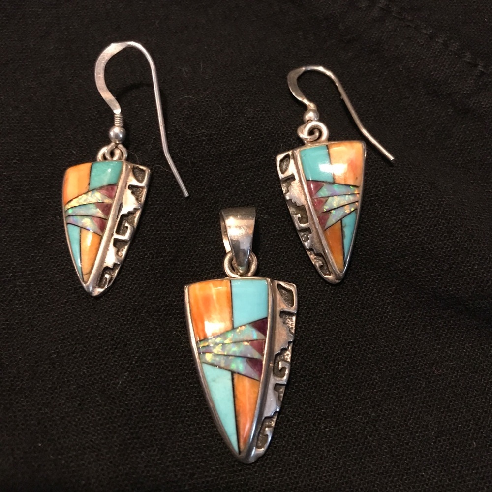 Native American Sterling Silver Pendant & Earrings